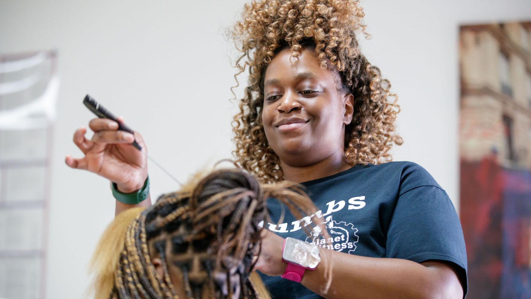 Hair braiders, florists: Louisiana licenses a long list of jobs. Advocates want to change that.